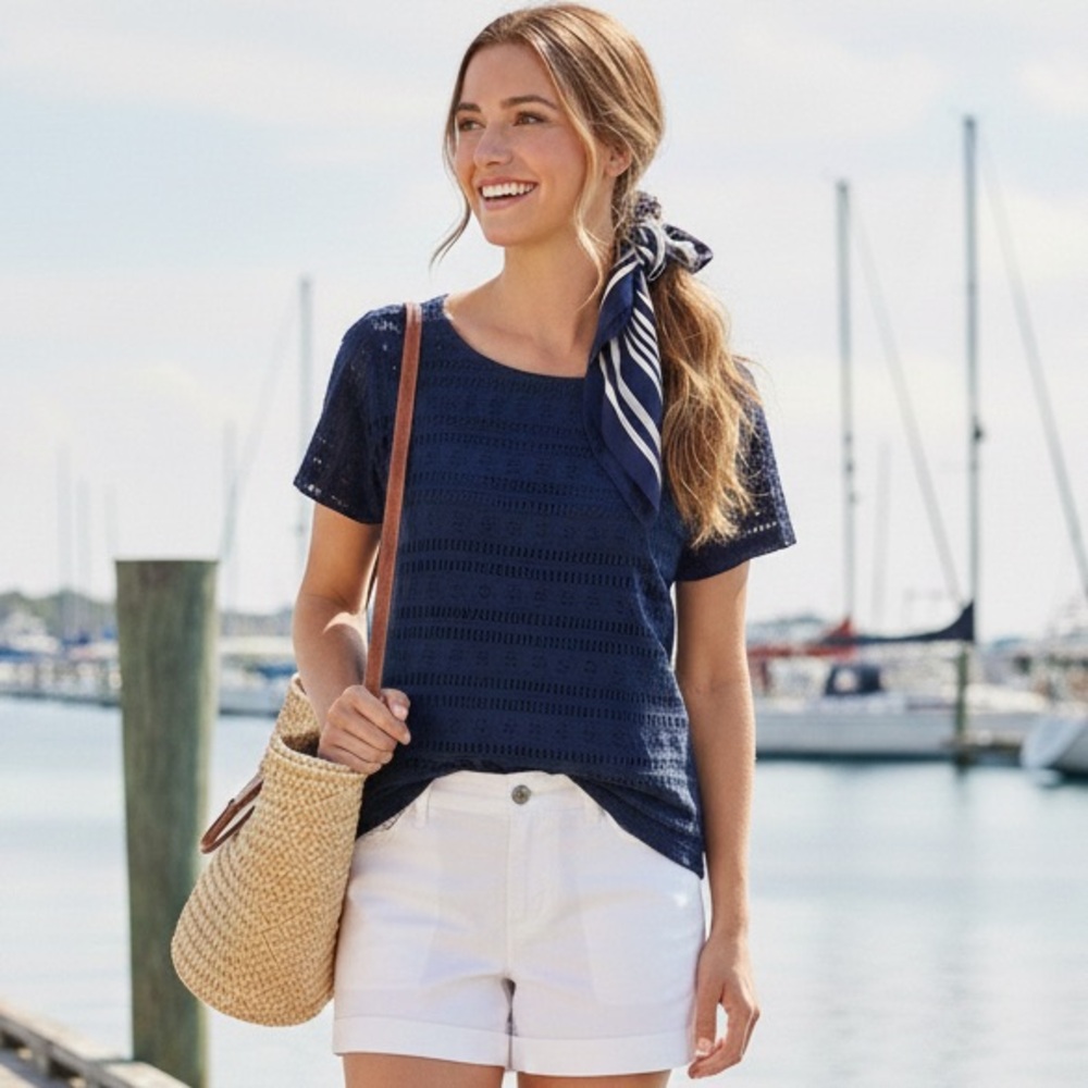 Vineyard Vines Deep Bay Eyelet Top Navy Cotton Blouse Size M